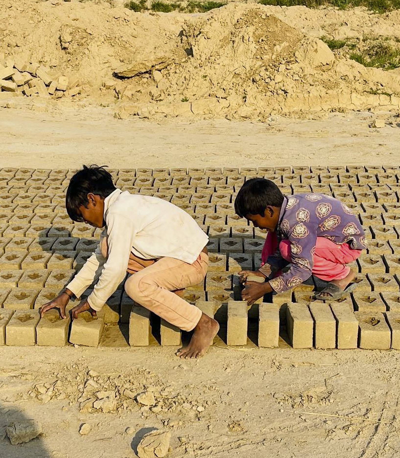 Bonded Labor: Safe Water and Dignity in the Brick Factories of Pakistan ...
